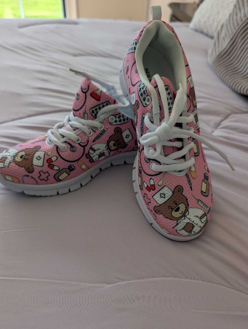Pink Teddy Bear Print Lace-Up Sneakers